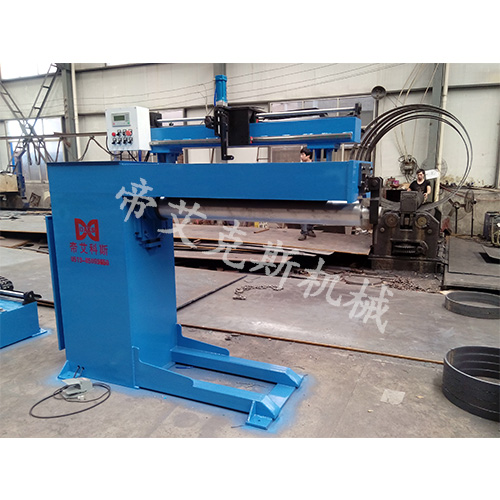 自動(dòng)直縫焊接機(jī)