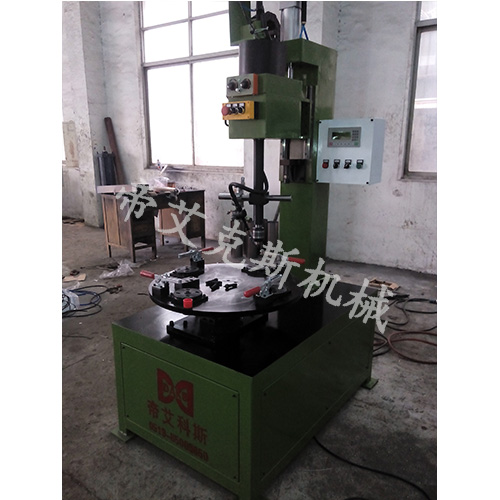 多工位自動(dòng)轉(zhuǎn)槍焊接機(jī)